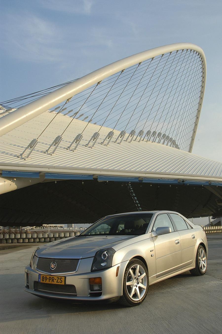  Cadillac CTS-V Coupe 2010 года  (фото 98 из 315)